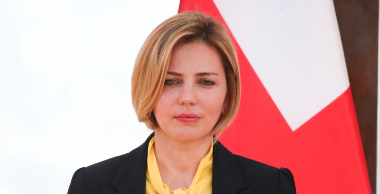 ანა დოლიძე