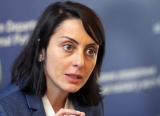 აუცილებლად ჩამოვა. თარიღი რომც ვიცოდე, არ ვიტყოდი, იარაღი იქნება “ქართული ოცნების” ხელში – ხატია დეკანოიძე