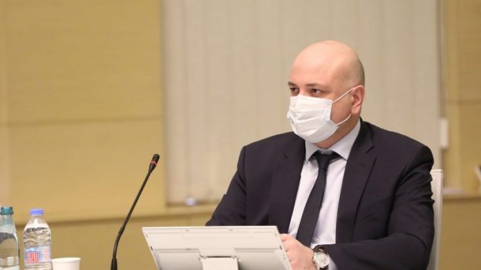 ომიკრონი არის ჩვეულებრივად მიმდინარე, როგორც სეზონური გრიპი – მინისტრი