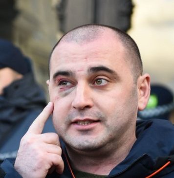 2 წელი ეძინათ და თურმე ახლა ნახეს სიზმარში, რომ ჩემს წამებას ჰქონდა ადგილი, „ორი ლიფსიტა“ დაიჭირეს და „ბობოლებს“ ხელს აფარებენ – ხაბეიშვილი