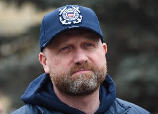 ერთი თქვენ იბრძვით პოლიტპატიმრებისთვის, მეორე ქოცები ევროპისთვის – ჯაფარიძე არჩევნებში მონაწილე პარტიებს