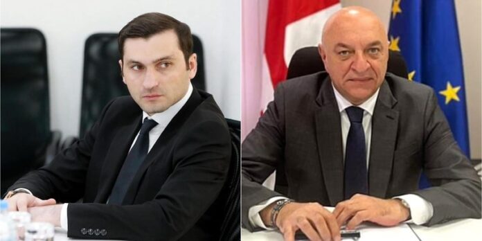 photo-collage.png_68aeee86abda6