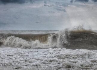 მოსალოდნელია წვიმა,ელჭექი, ზღვაზე 4-5 ბალიანი შტორმული ღელვა – როგორი ამინდი იქნება უახლოეს დღეებში