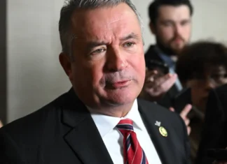 მისი ნდობა არ შეიძლება!უიტკოფი თანამდებობიდან უნდა გათავისუფლდეს – კონგრესმენი ბეიკონი