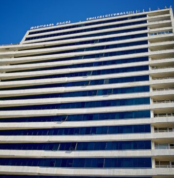 თბილსერვისიდან გათავისუფლებულმა პირმა, თბილისის მერიას სასამართლო დავა მოუგო – SJC