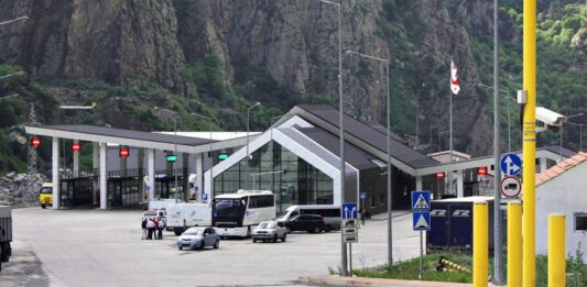 მოვუწოდებთ მოქალაქეებს, რომლებიც საქართველოში მოგზაურობას გეგმავენ, კარგად დაფიქრდნენ შესაძლო რისკებზე – რუსეთი