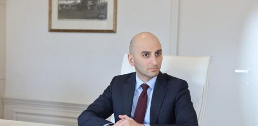 ღუდუშაური სამსახურებრივი უფლებამოსილების ბოროტად გამოყენებისთვის დავაკავეთ – საგამოძიებო