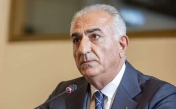 ვაცხადებ ეროვნული აჯანყების ახალ ეტაპს ისლამური რესპუბლიკის დასამხობად და ირანის დასაბრუნებლად. ჩვენ მარტონი არ ვართ, მალე გლობალური დახმარებაც მოვა – ფაჰლევის მიმართვა ხალხს