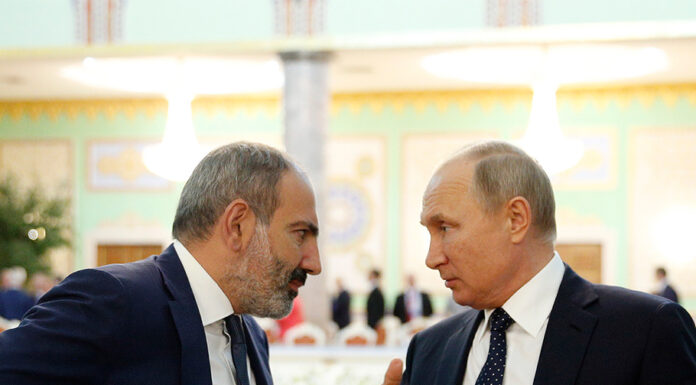 „ეს მუქარას ჰგავს“ — პუტინმა სომხეთს არჩევნებამდე ერთი თვით ადრე უკრაინა შეახსენა