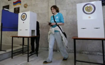 სომხეთში საპარლამენტო არჩევნები მიმდინარეობს. მთავარ საკითხად რუსეთთან ურთიერთობა იქცა