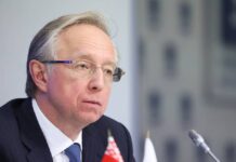 რუსეთის საგარეო საქმეთა მინისტრის მოადგილე ამბობს, რომ “თბილისზე უპრეცედენტო გარე ზეწოლამ შედეგი არ გამოიღო“ და მან რუსეთთან თანამშრომლობაზე უარი არ თქვა